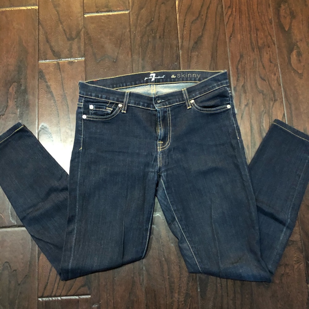 7 for all mankind The Skinny Jeans. Size 29
